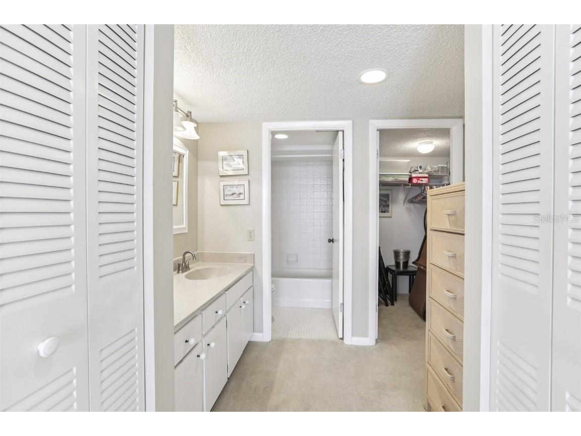 1 Key Capri #302E Treasure Island FL 33706 TB8400239 image15