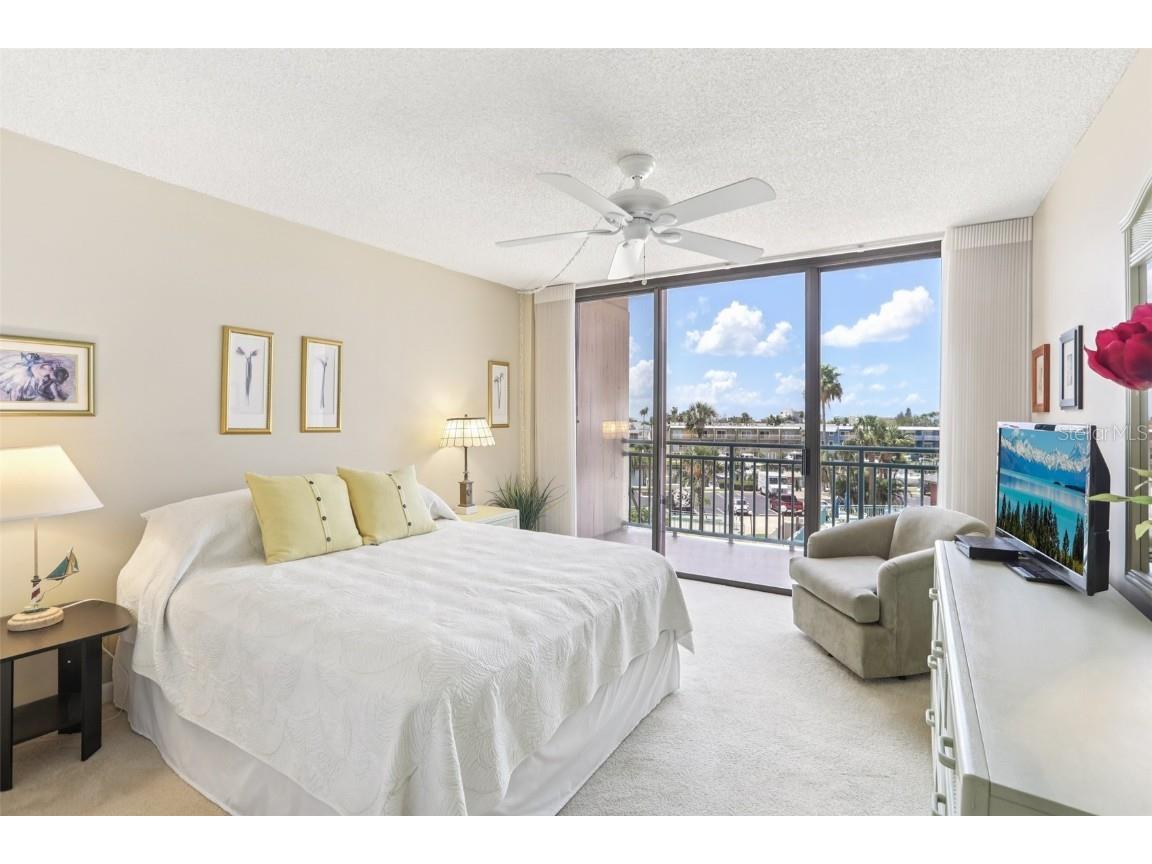 1 Key Capri #302E Treasure Island FL 33706 TB8400239 image19