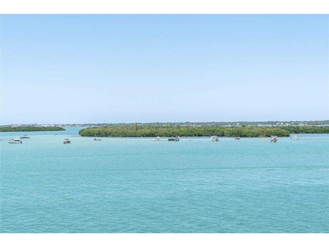 1 Key Capri #303E Treasure Island FL 33706 TB8380378 image1