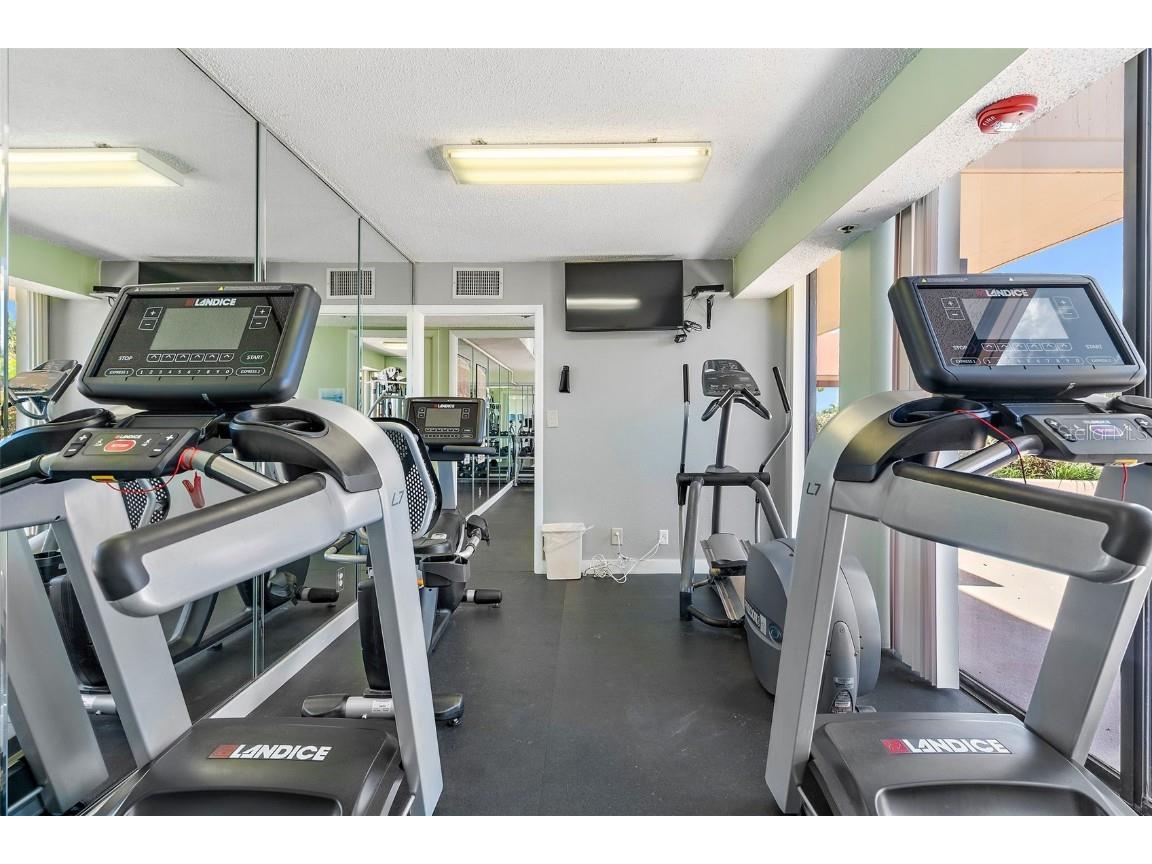 1 Key Capri #303E Treasure Island FL 33706 TB8380378 image28