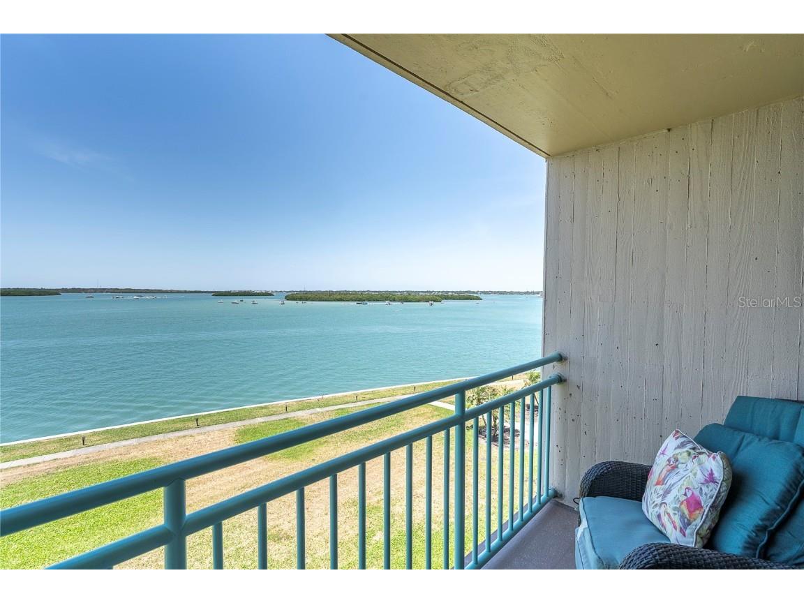 1 Key Capri #303E Treasure Island FL 33706 TB8380378 image6