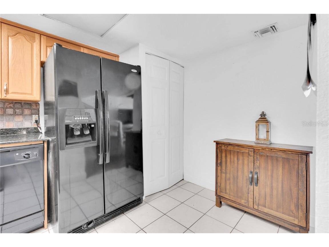 1 Key Capri #303E Treasure Island FL 33706 TB8380378 image7