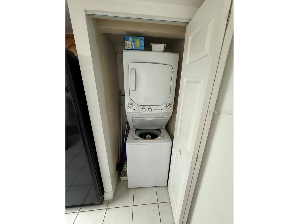 1 Key Capri #303E Treasure Island FL 33706 TB8380378 image9