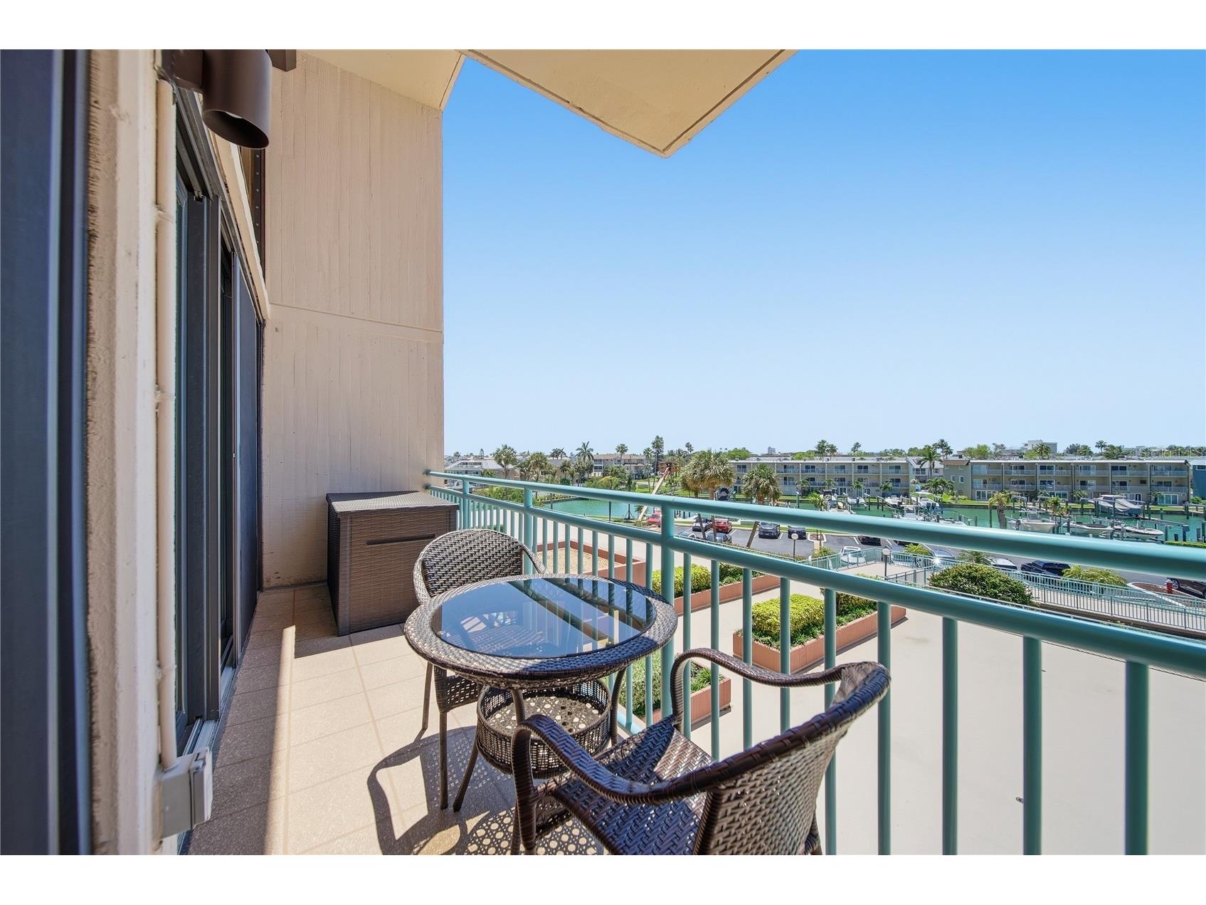 1 Key Capri #306E Treasure Island FL 33706 TB8492071 image18