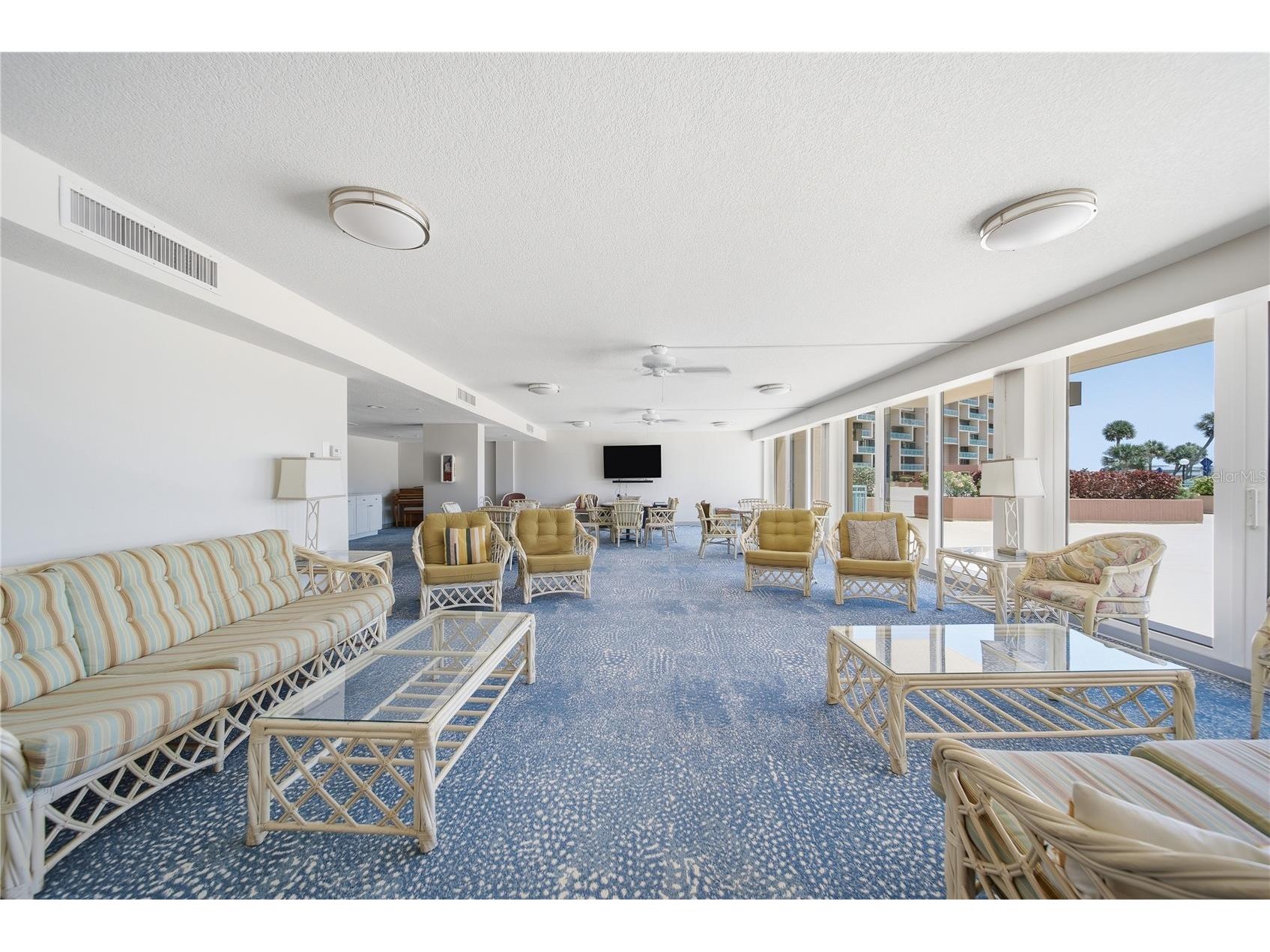 1 Key Capri #306E Treasure Island FL 33706 TB8492071 image38