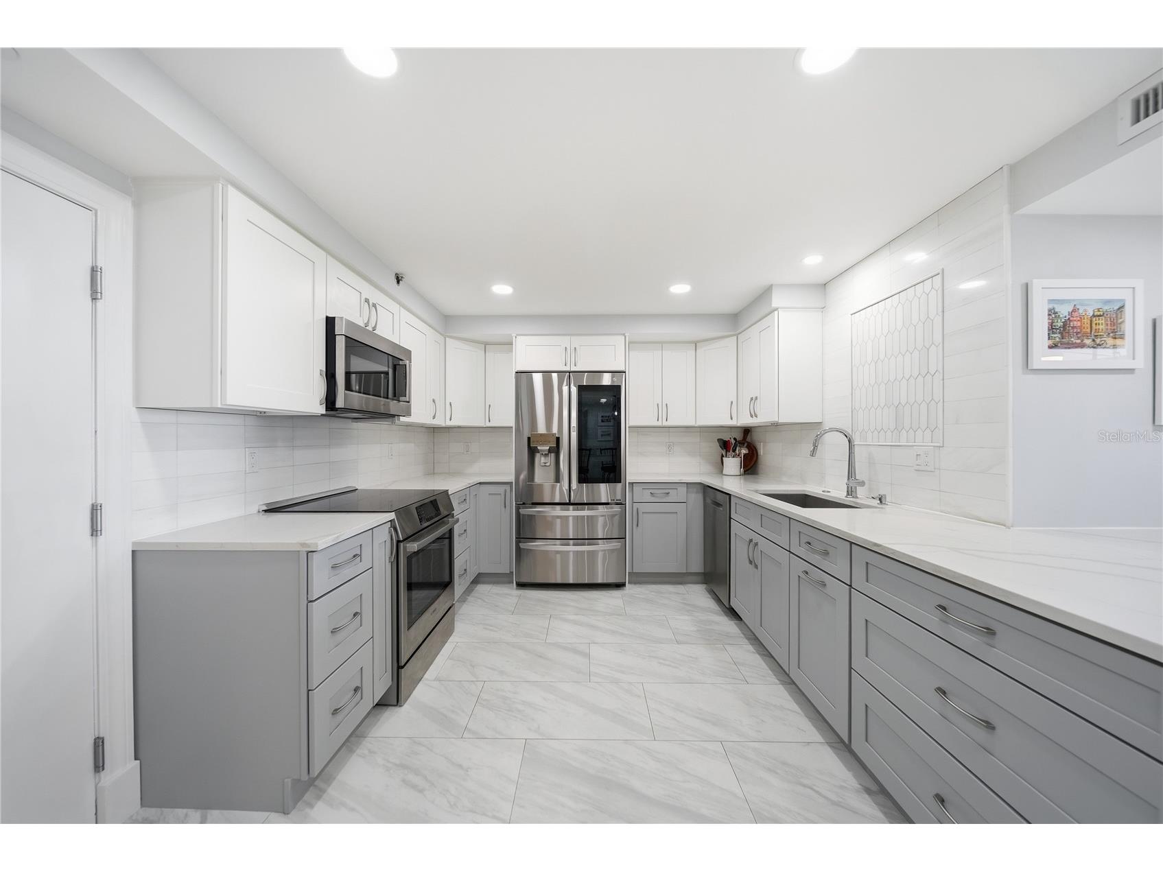 1 Key Capri #306E Treasure Island FL 33706 TB8492071 image7