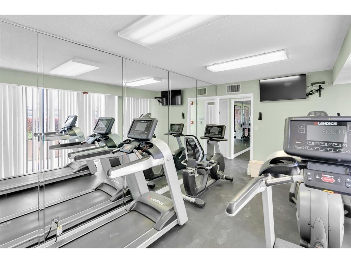 1 Key Capri #502E Treasure Island FL 33706 TB8381558 image31