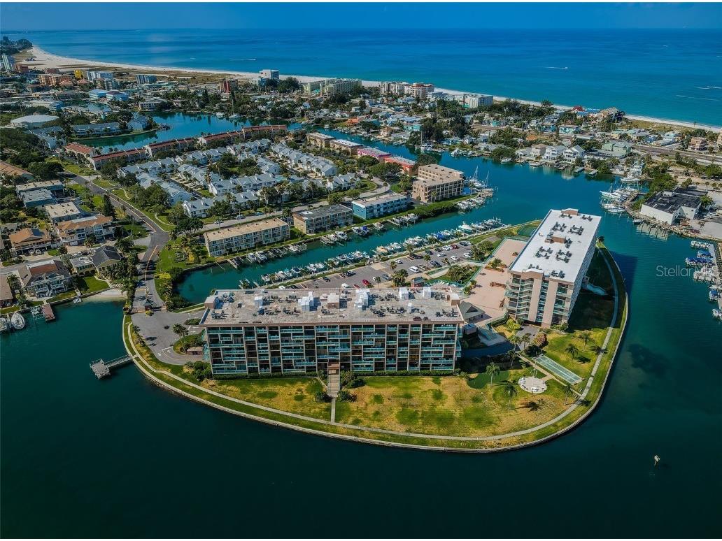 1 Key Capri #504E Treasure Island FL 33706 - BOCA CIEGA BAY U8208825 image1
