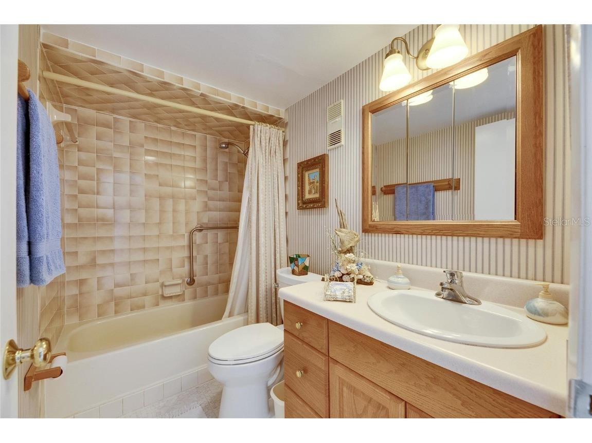 1 Key Capri #604W Treasure Island FL 33706 TB8358146 image26