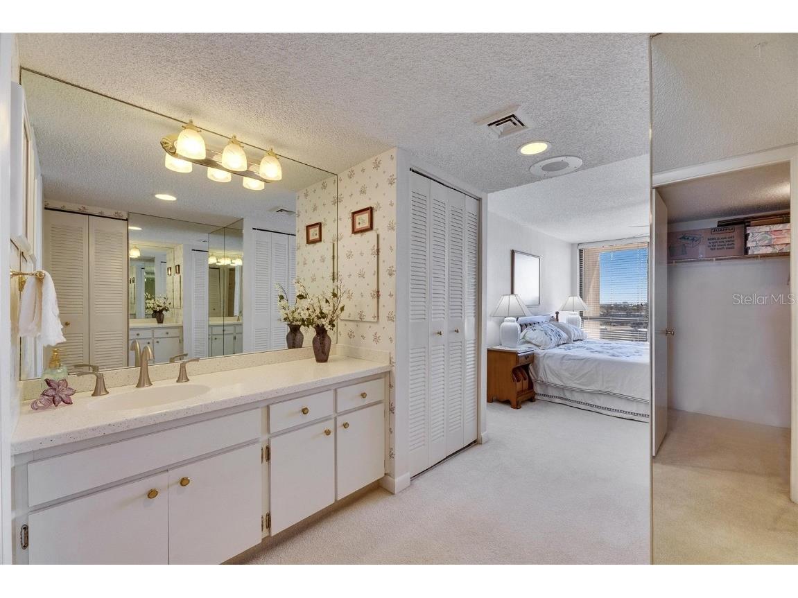 1 Key Capri #604W Treasure Island FL 33706 TB8358146 image40