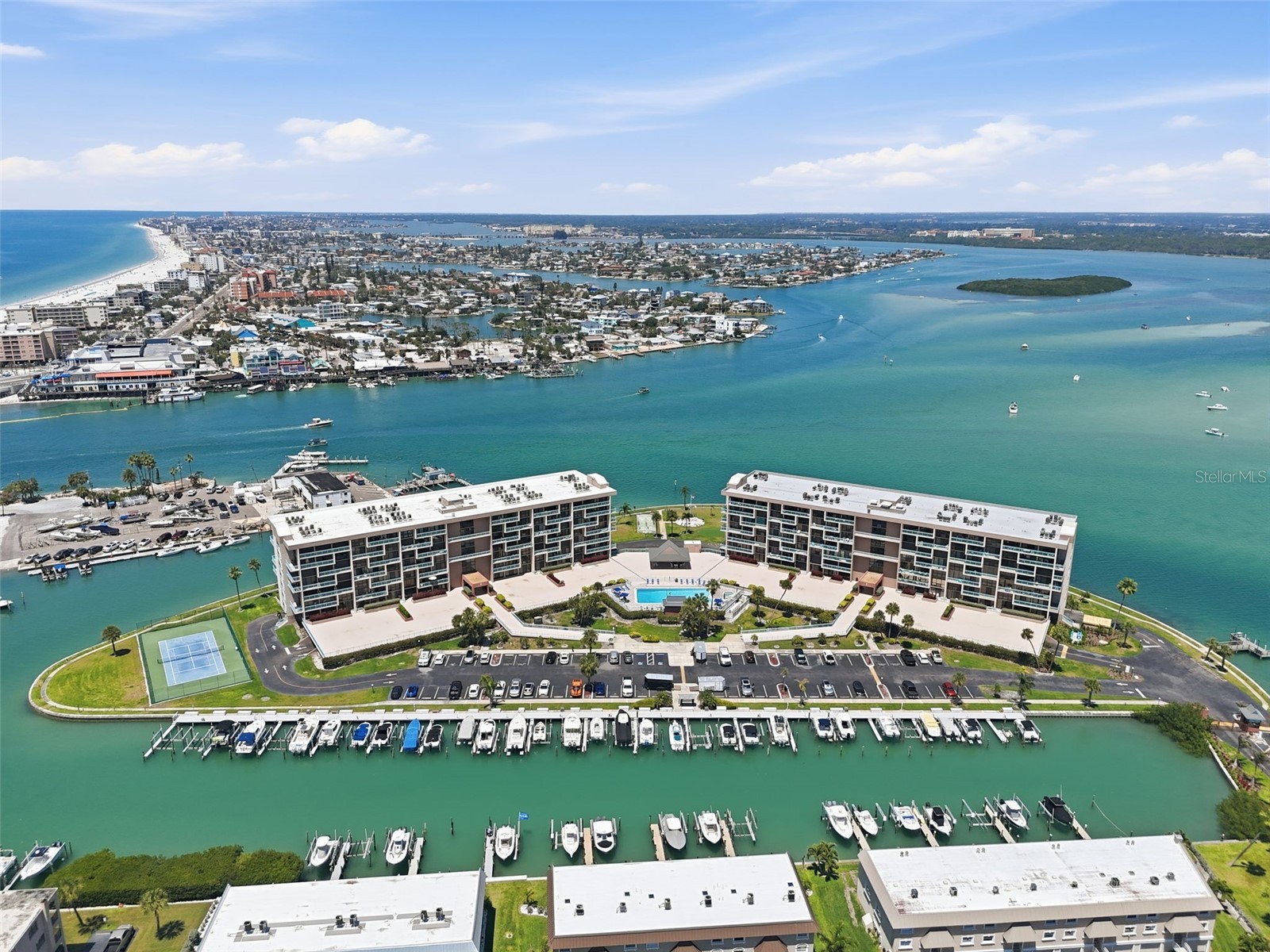 1 Key Capri #608W Treasure Island FL 33706 - BOCA CIEGA BAY TB8500196 image1