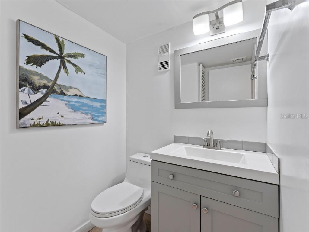 1 Key Capri #611E Treasure Island FL 33706 TB8420788 image15