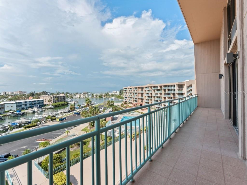 1 Key Capri #611E Treasure Island FL 33706 TB8420788 image19