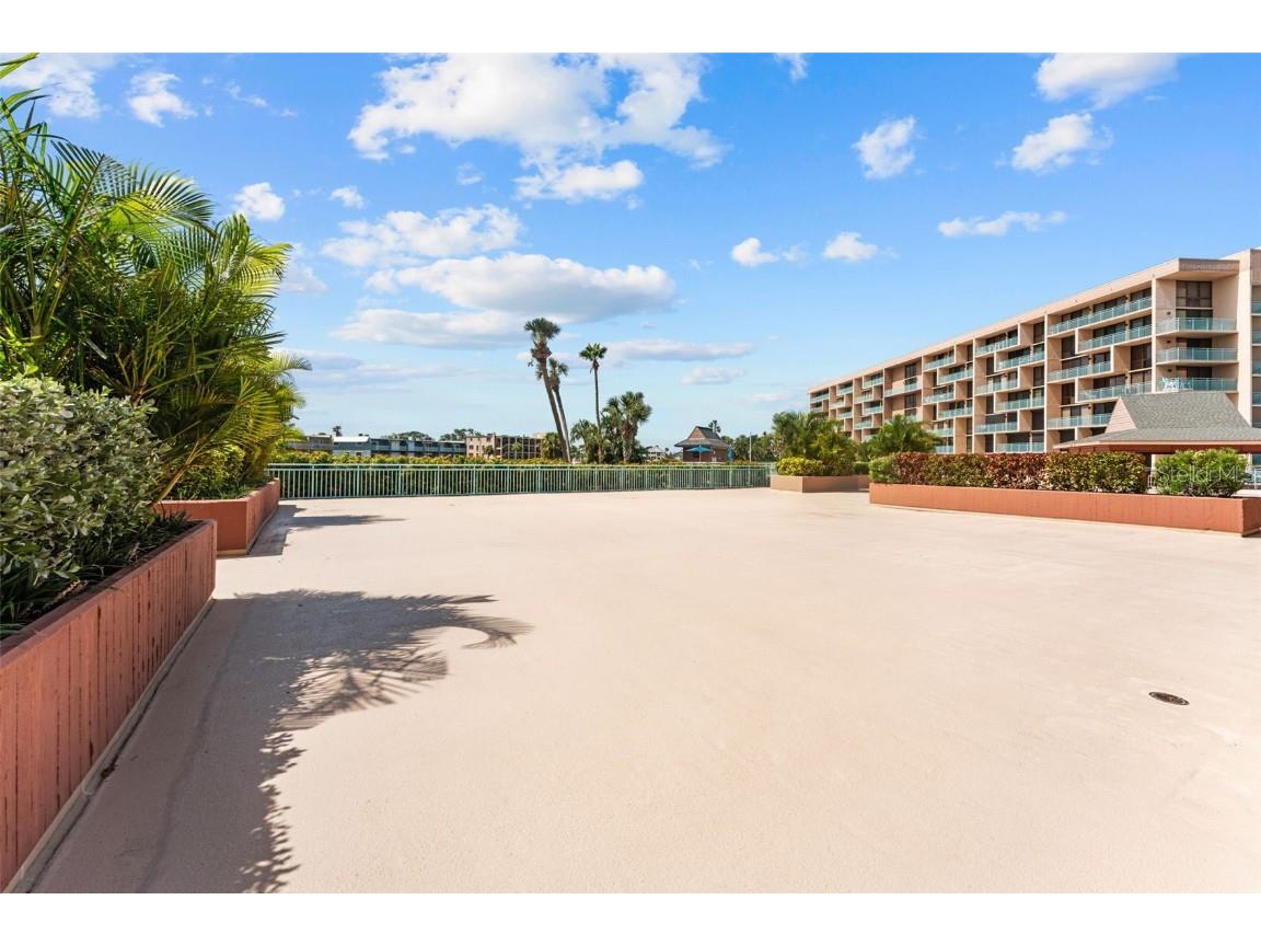 1 Key Capri #611E Treasure Island FL 33706 TB8420788 image41