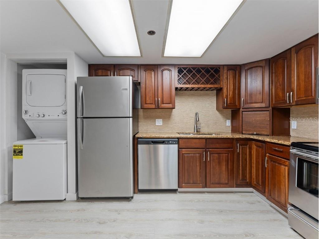 1 Key Capri #611E Treasure Island FL 33706 TB8420788 image6