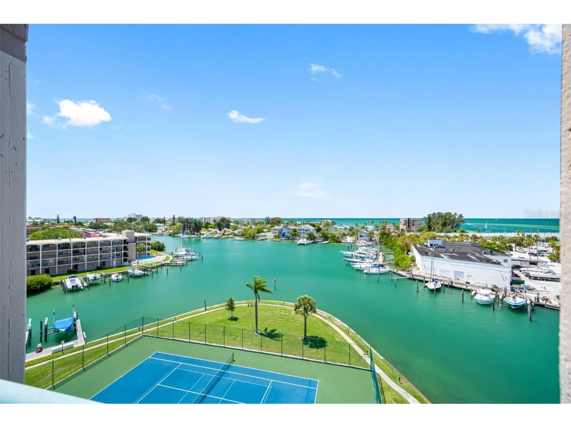 1 Key Capri #702W Treasure Island FL 33706 U8222999 image1