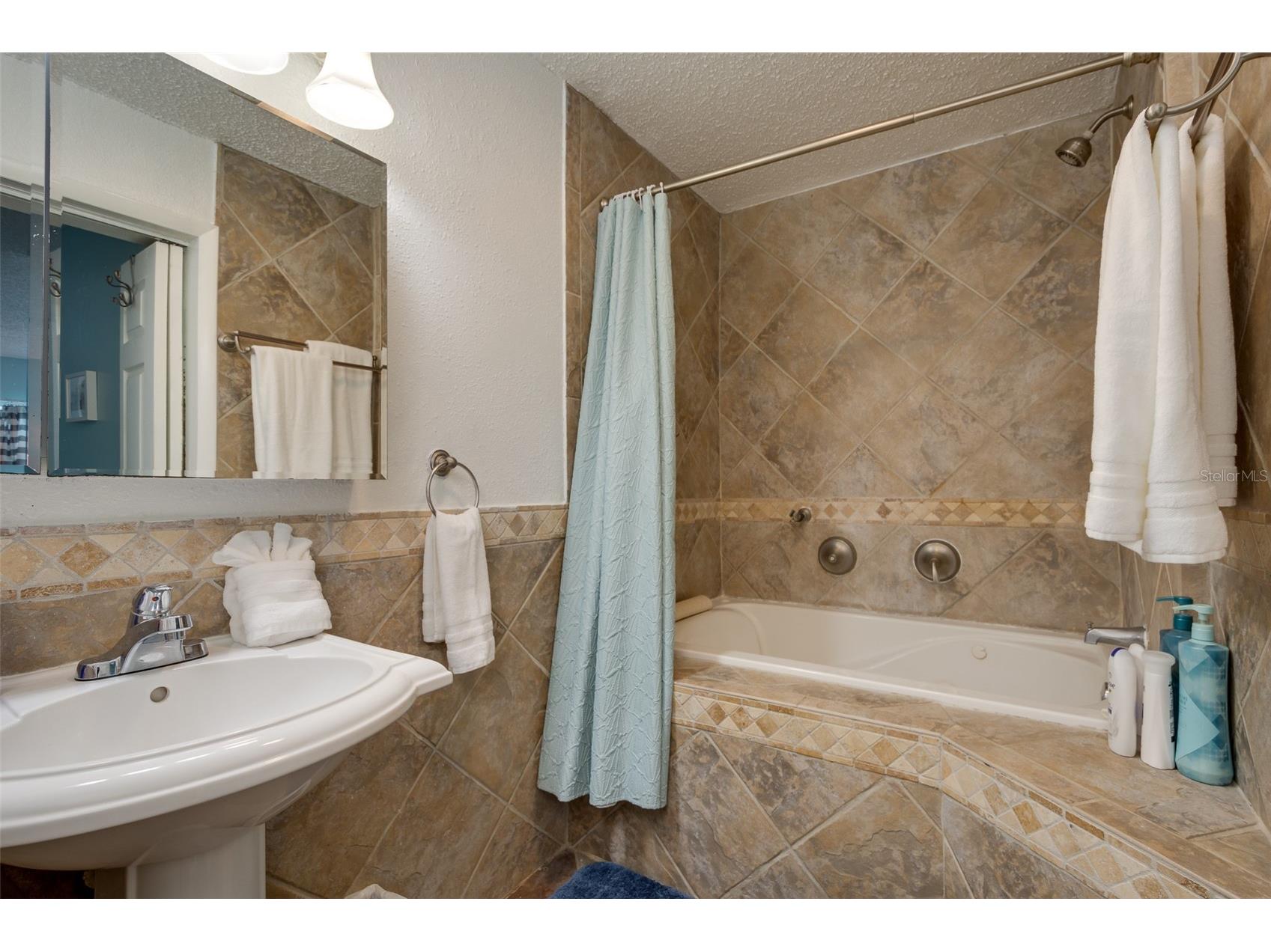 1 Maplewood Avenue Clearwater FL 33765 TB8498771 image37