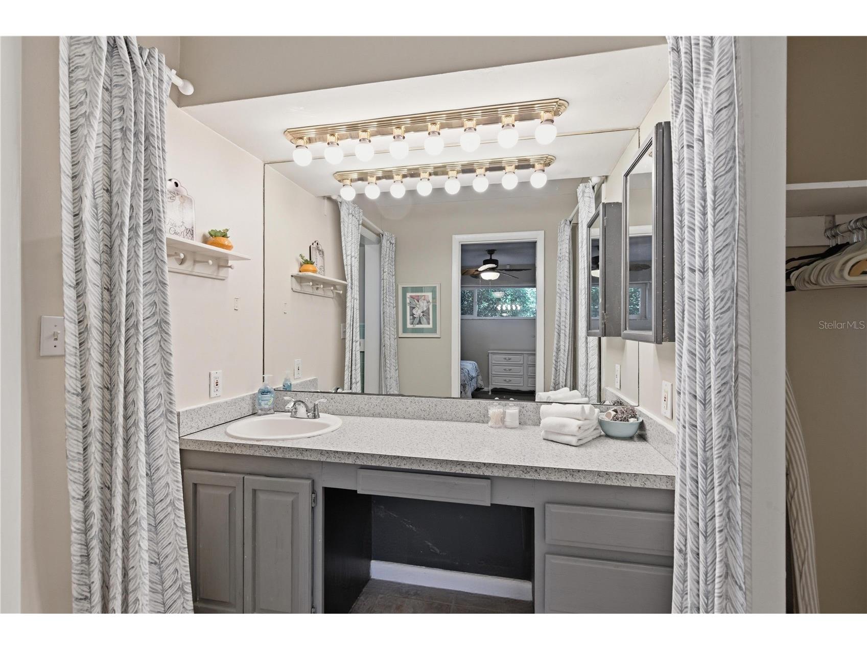 1 Maplewood Avenue Clearwater FL 33765 TB8498771 image50