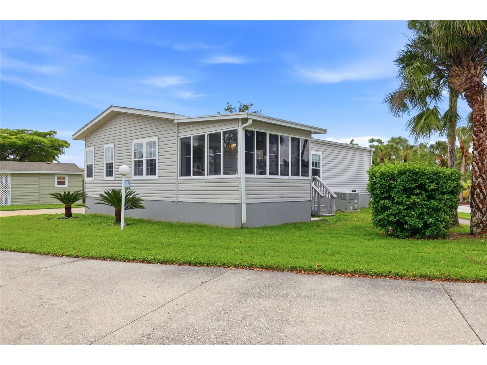 1 Meadow Circle Ellenton FL 34222 A4689707 image2
