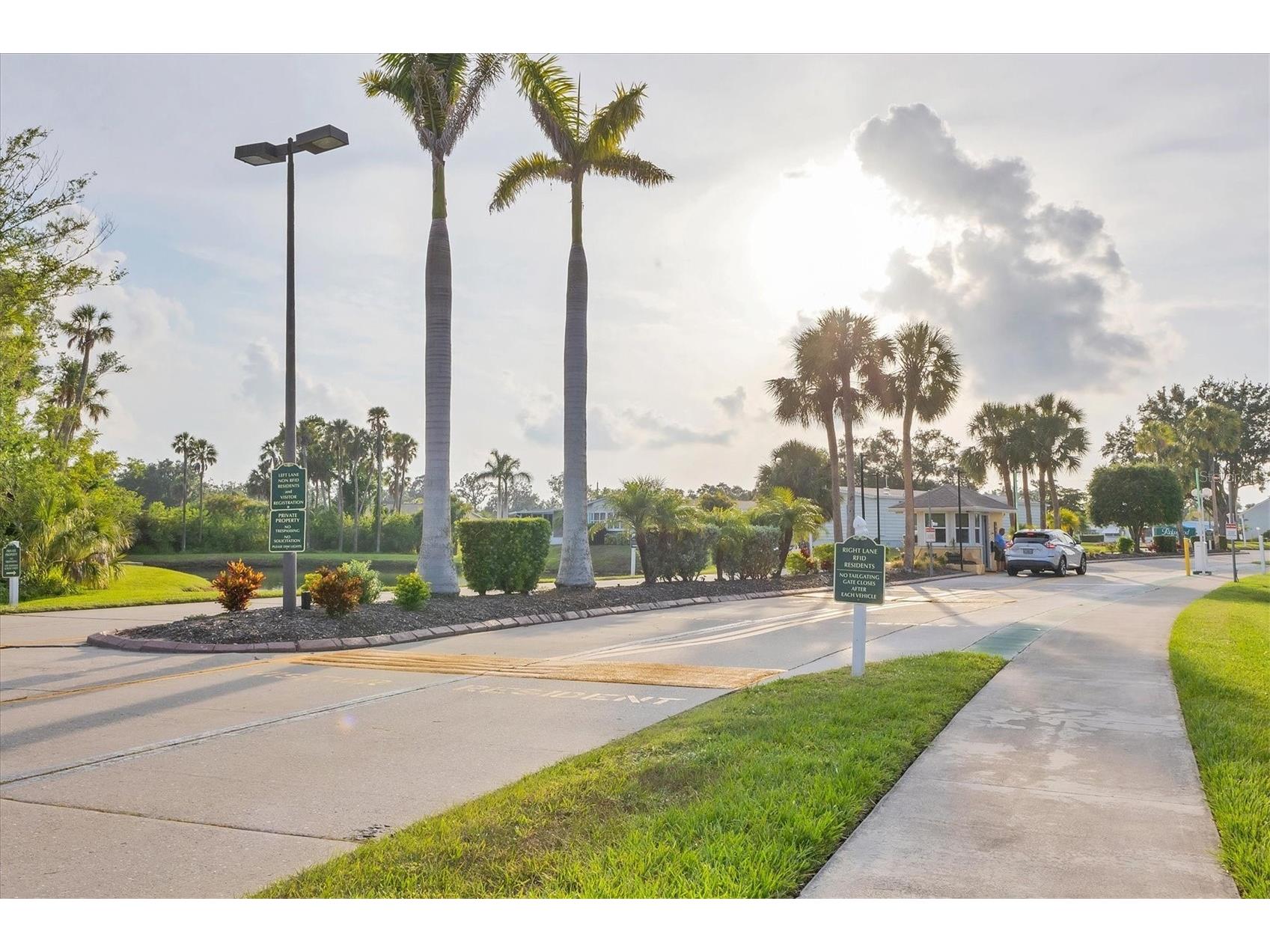 1 Meadow Circle Ellenton FL 34222 A4689707 image32
