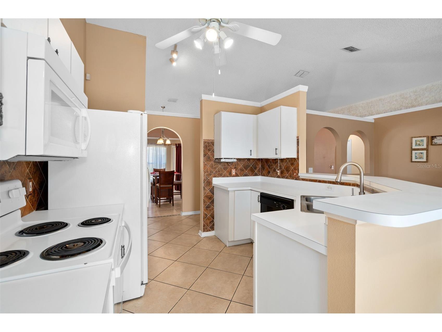 1 Miramar Way Kissimmee FL 34758 S5148218 image16