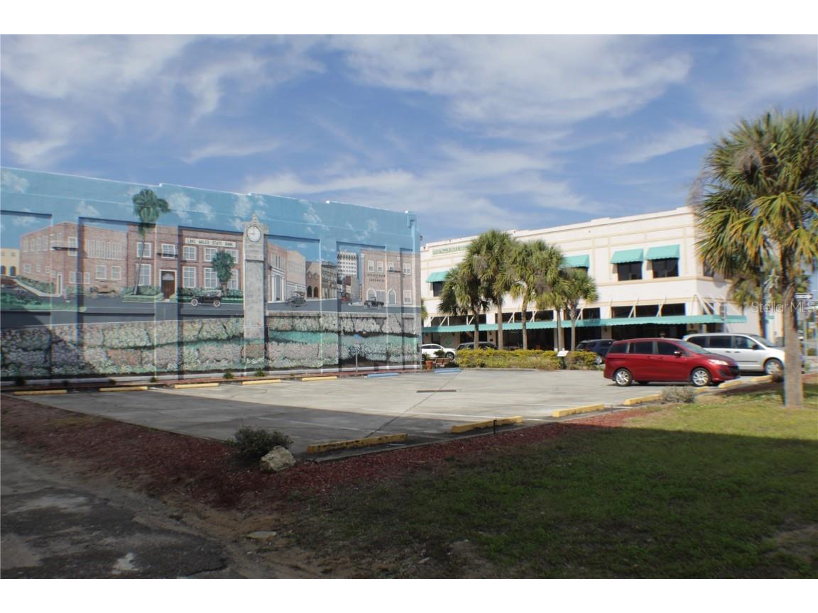 1 N Scenic Highway #108-109-201-202 Lake Wales FL 33853 P4930770 image7