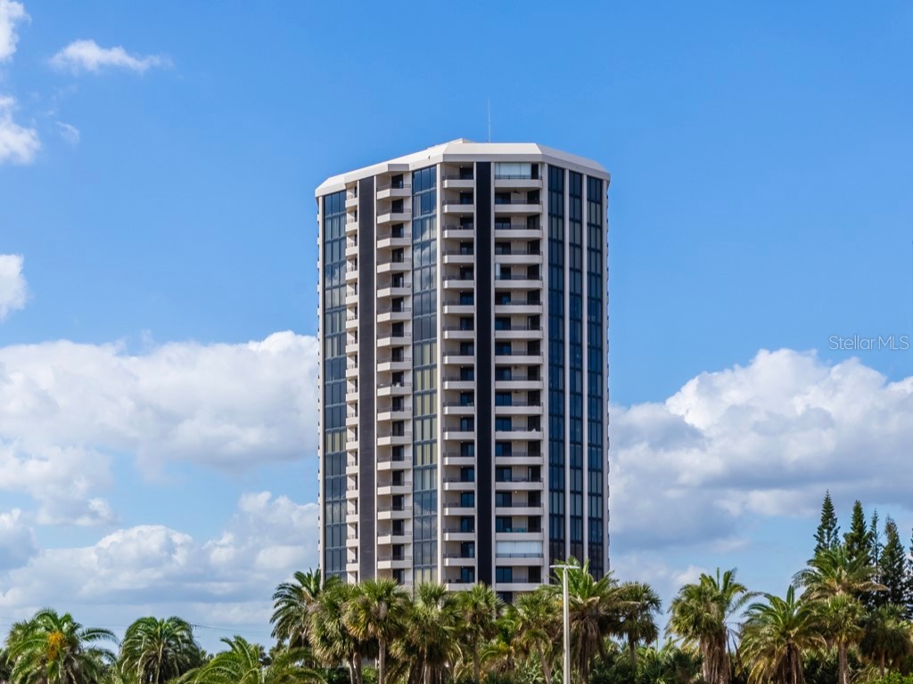 1 Oceans West Boulevard #15B1 Daytona Beach Shores FL 32118 - ATLANTIC OCEAN & HALIFAX RIVER V4928713 image1