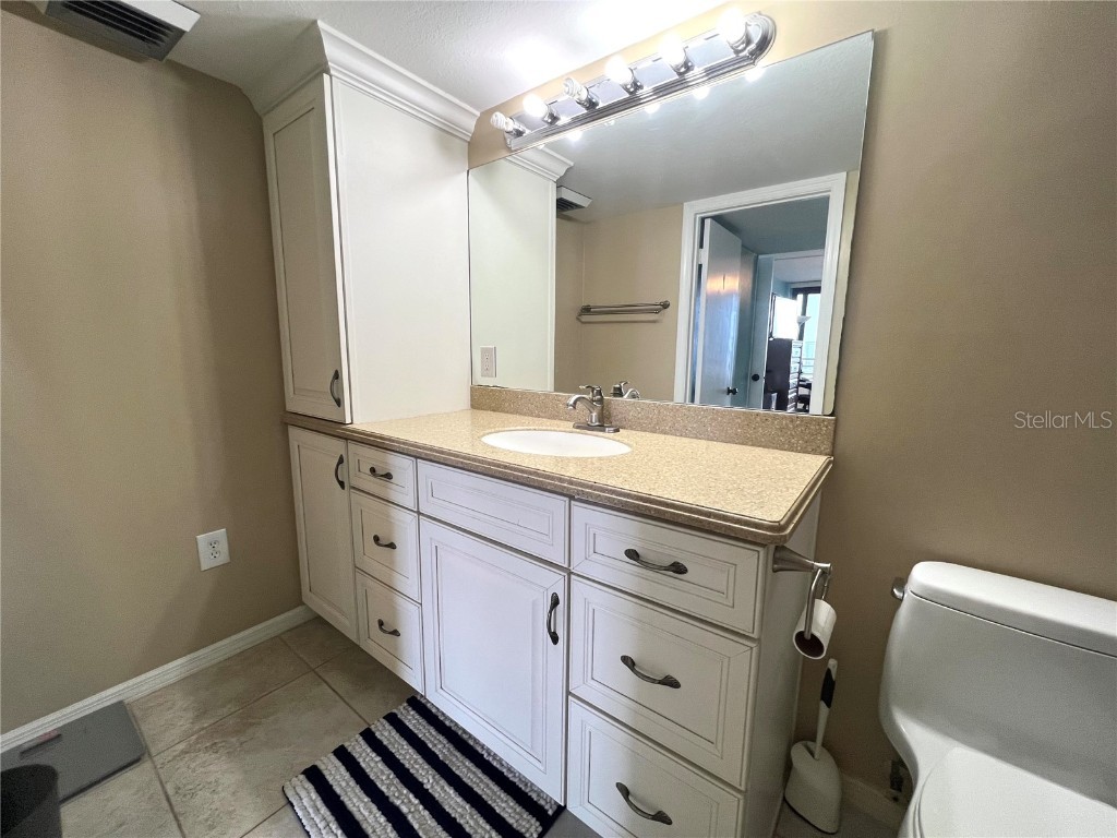 1 Oceans West Boulevard #15B4 Daytona Beach FL 32118 V4945316 image13