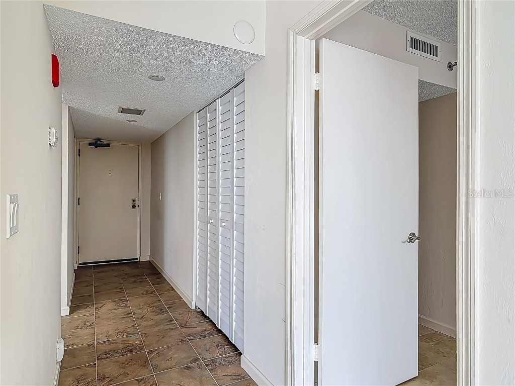 1 Oceans West Boulevard #2A1 Daytona Beach FL 32118 V4943033 image2