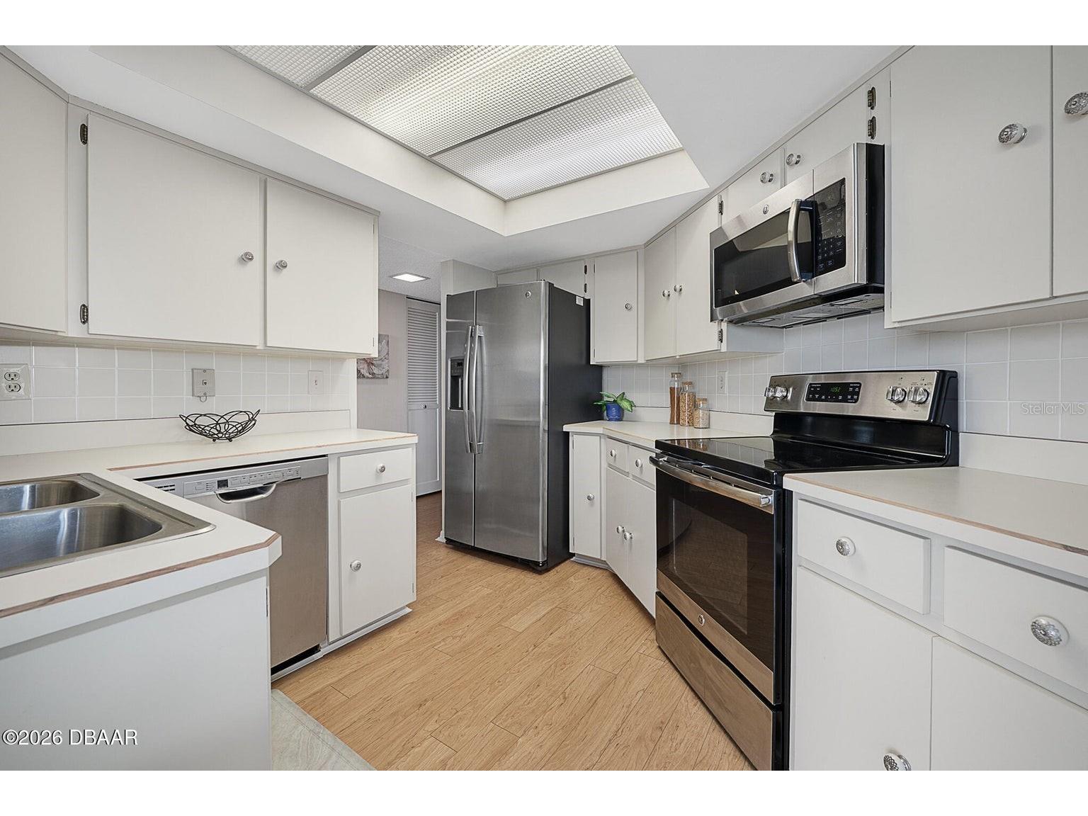 1 Oceans West Boulevard #6A6 Daytona Beach FL 32118 V4949759 image9