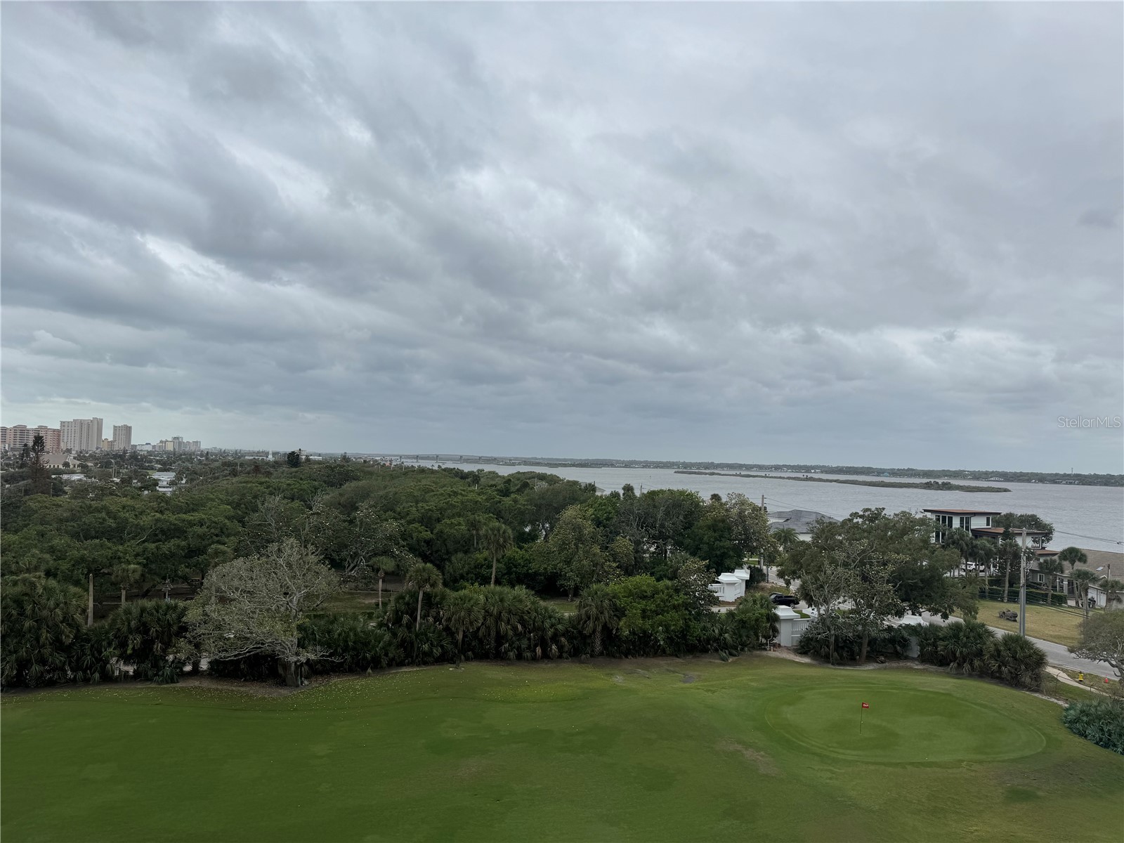 1 Oceans West Boulevard #6B1 Daytona Beach FL 32118 V4948859 image2