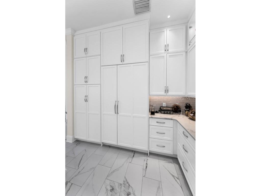 1 Palm Terrace Belleair FL 33756 TB8424891 image34