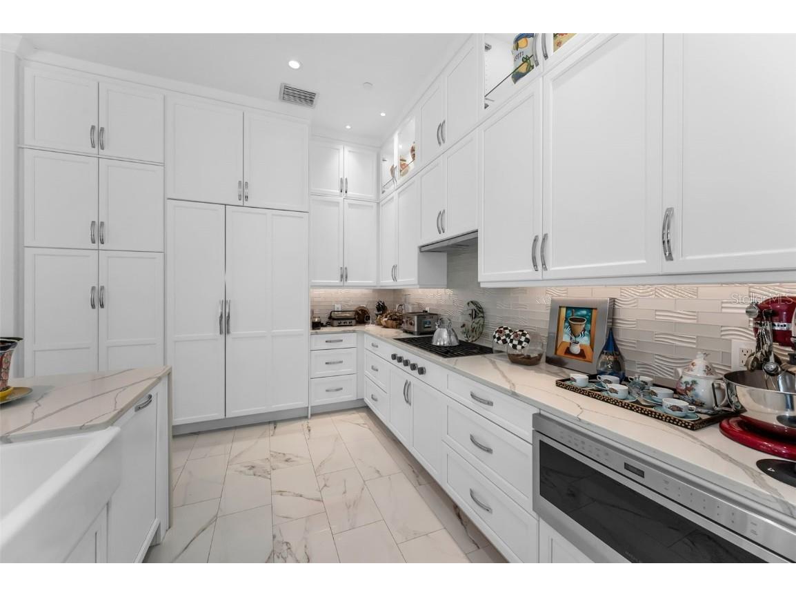 1 Palm Terrace Belleair FL 33756 TB8424891 image35