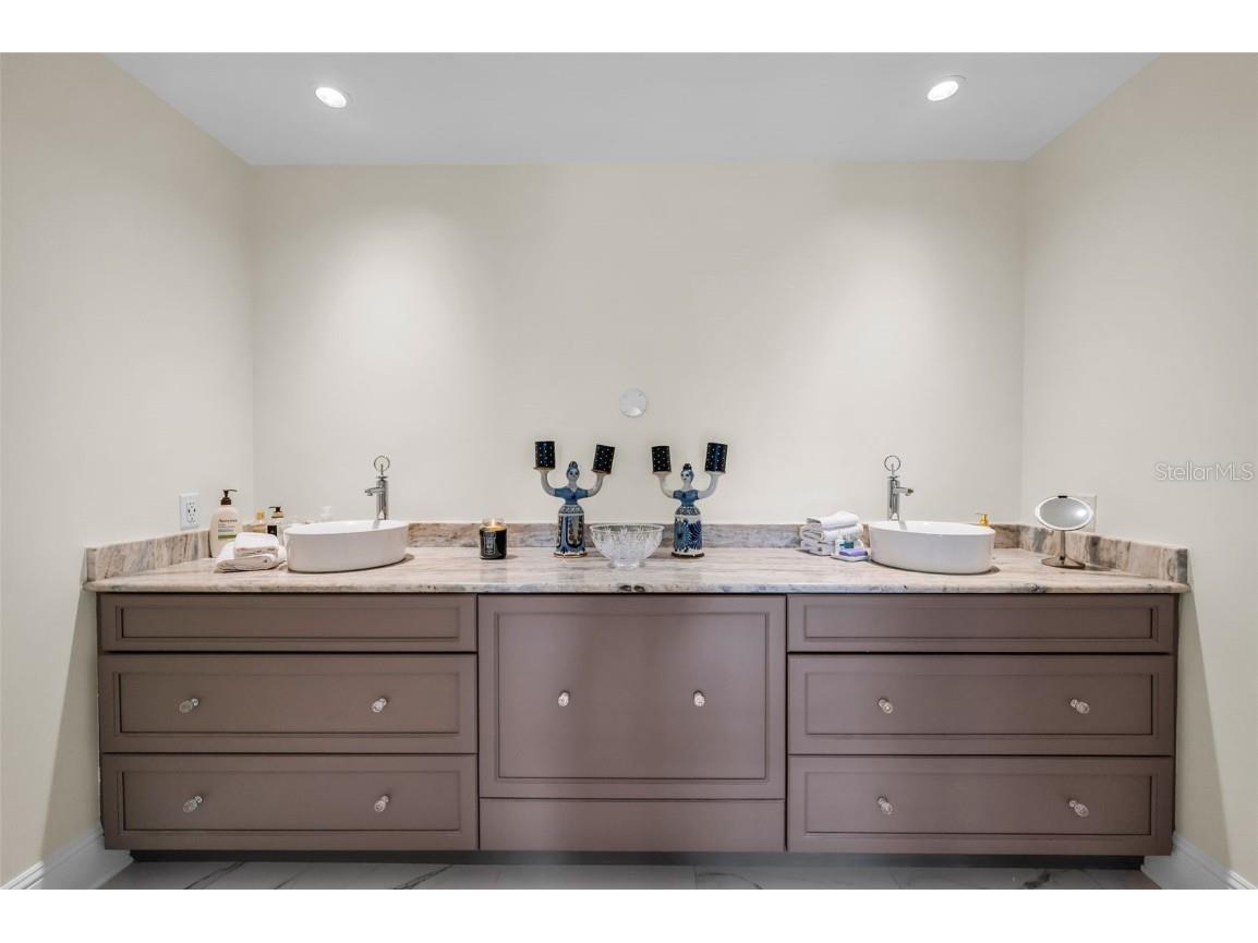 1 Palm Terrace Belleair FL 33756 TB8424891 image76