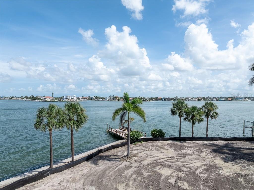 1 Paradise Lane Treasure Island FL 33706 - BOCA CIEGA BAY TB8439266 image1