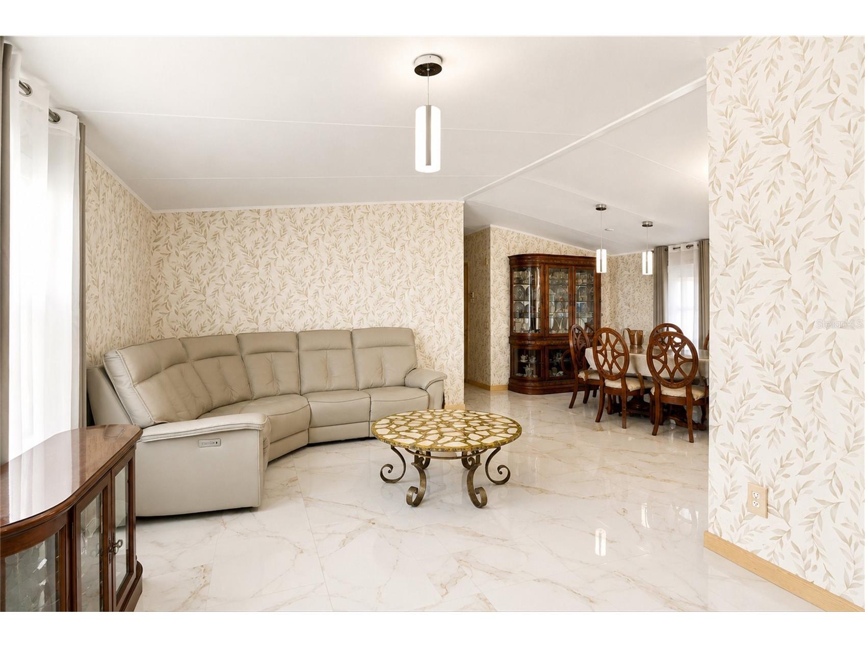 1 Poinsettia Drive Fort Myers FL 33905 C7527019 image17