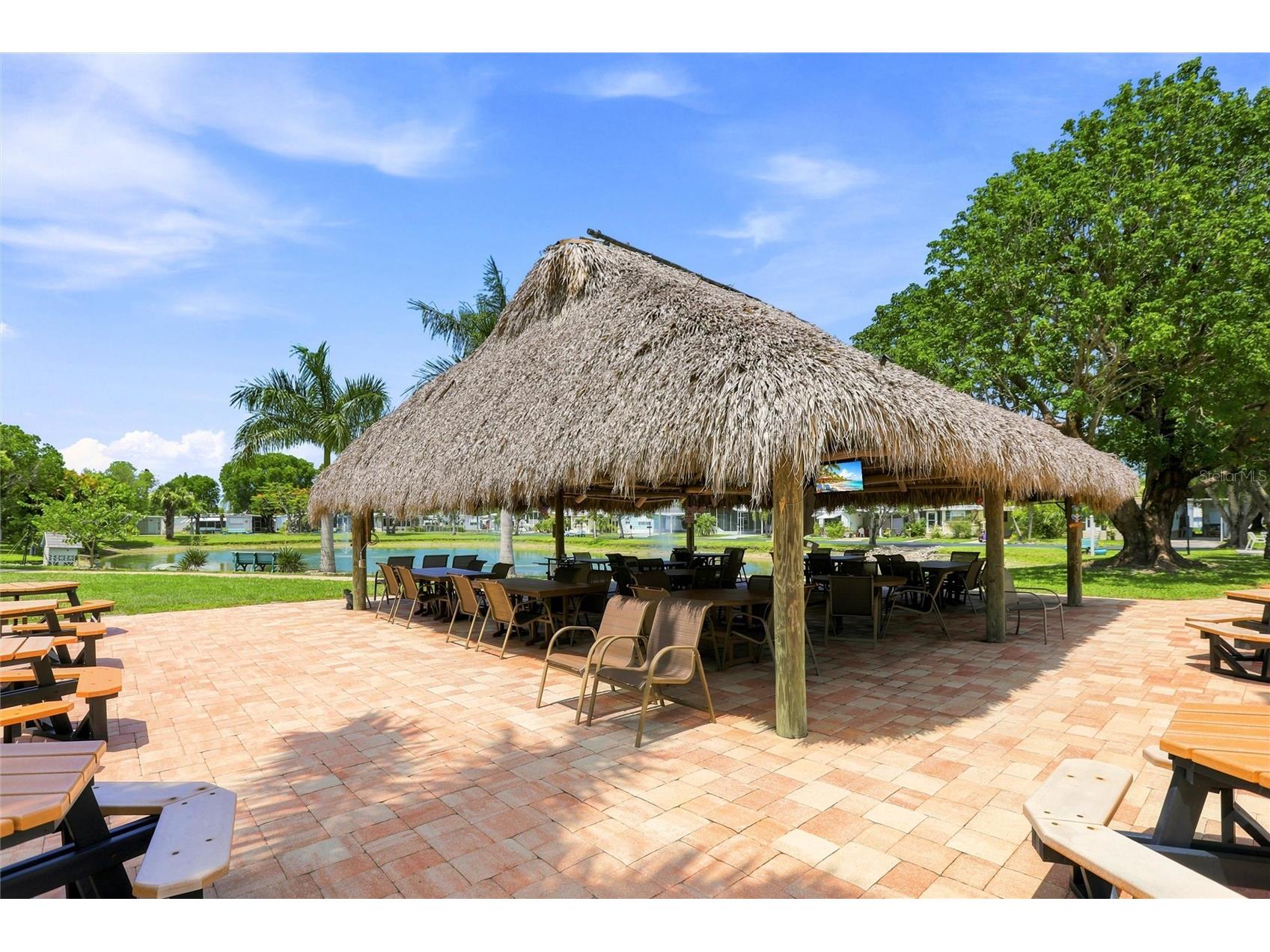 1 Poinsettia Drive Fort Myers FL 33905 C7527019 image40