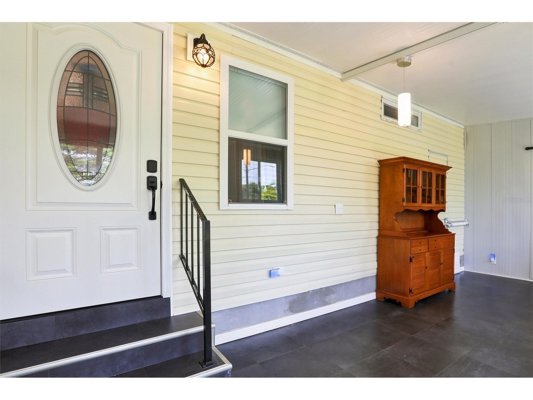 1 Poinsettia Drive Fort Myers FL 33905 C7527019 image9