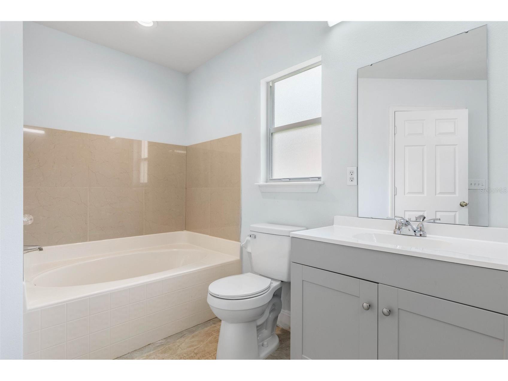 1 President Lane Palm Coast FL 32164 FC315288 image25