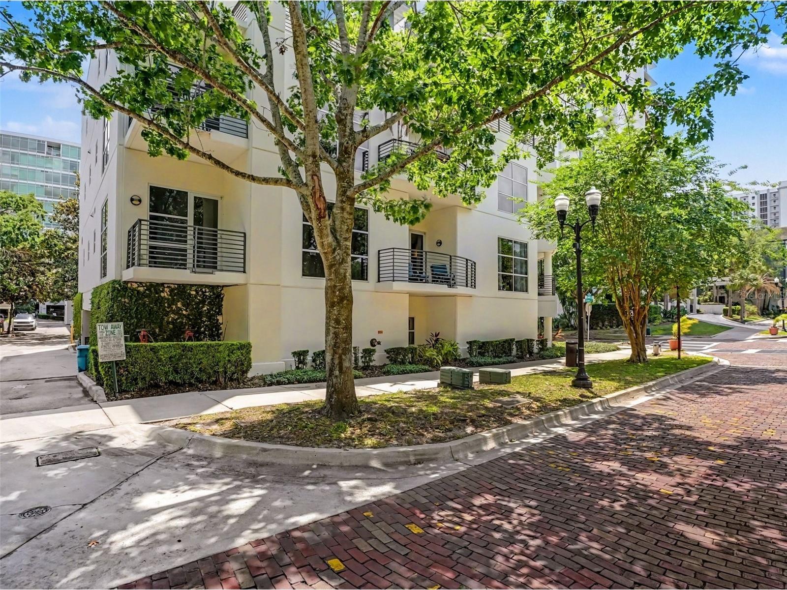 1 S Eola Drive #1 Orlando FL 32801 O6405434 image26