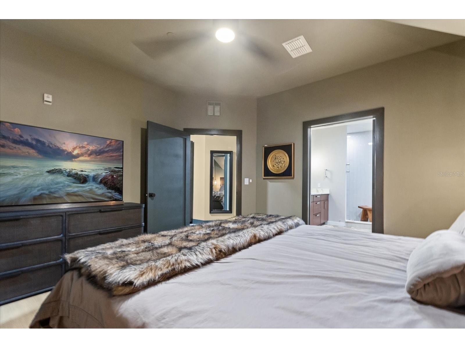 1 S Eola Drive #2 Orlando FL 32801 O6368132 image20