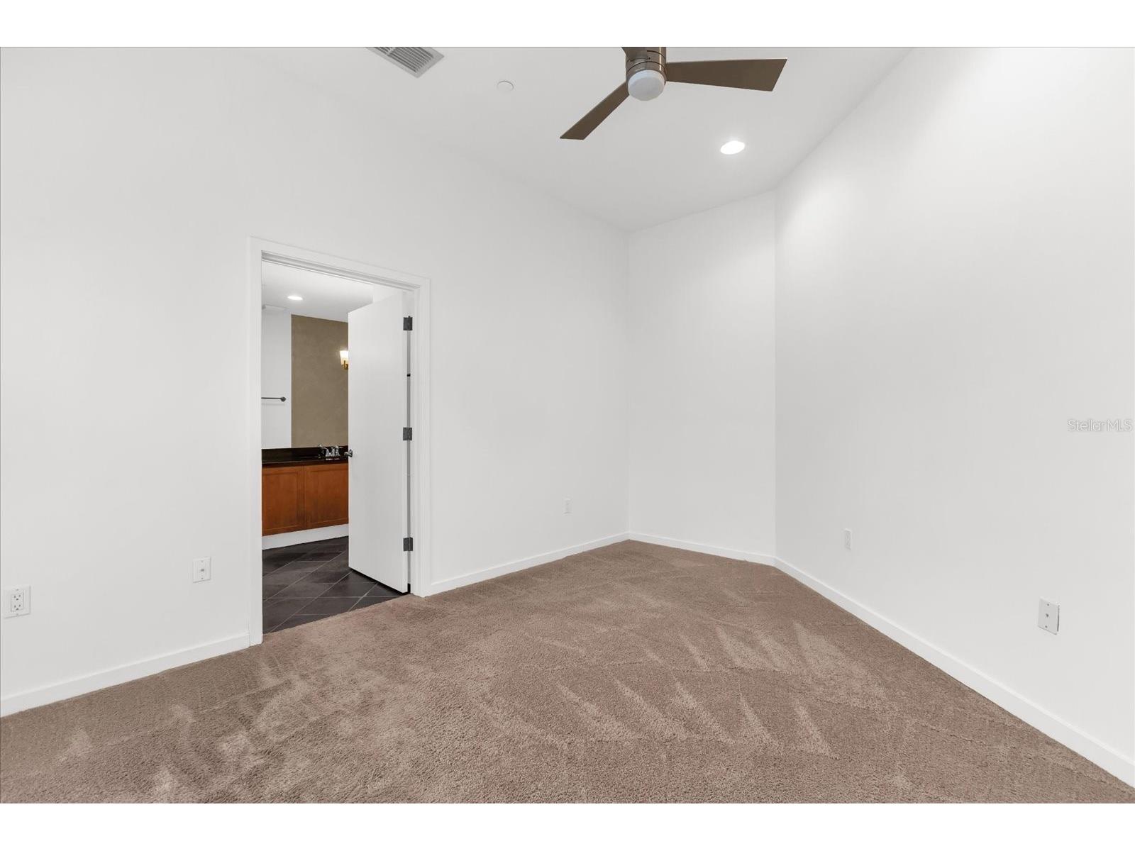 1 S Eola Drive #3 Orlando FL 32801 O6381342 image14