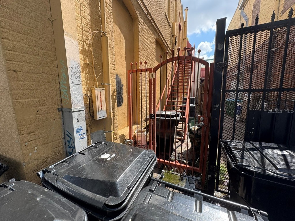 1 SE 1st Avenue SE Gainesville FL 32601 GC534756 image5