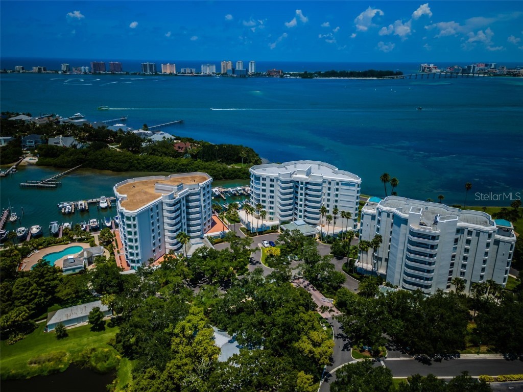 1 Seaside Lane #302 Belleair FL 33756 - CLEARWATER HARBOR TB8393361 image1