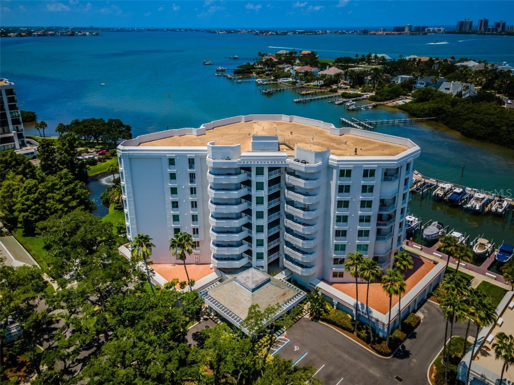 1 Seaside Lane #302 Belleair FL 33756 - CLEARWATER HARBOR TB8393361 image2