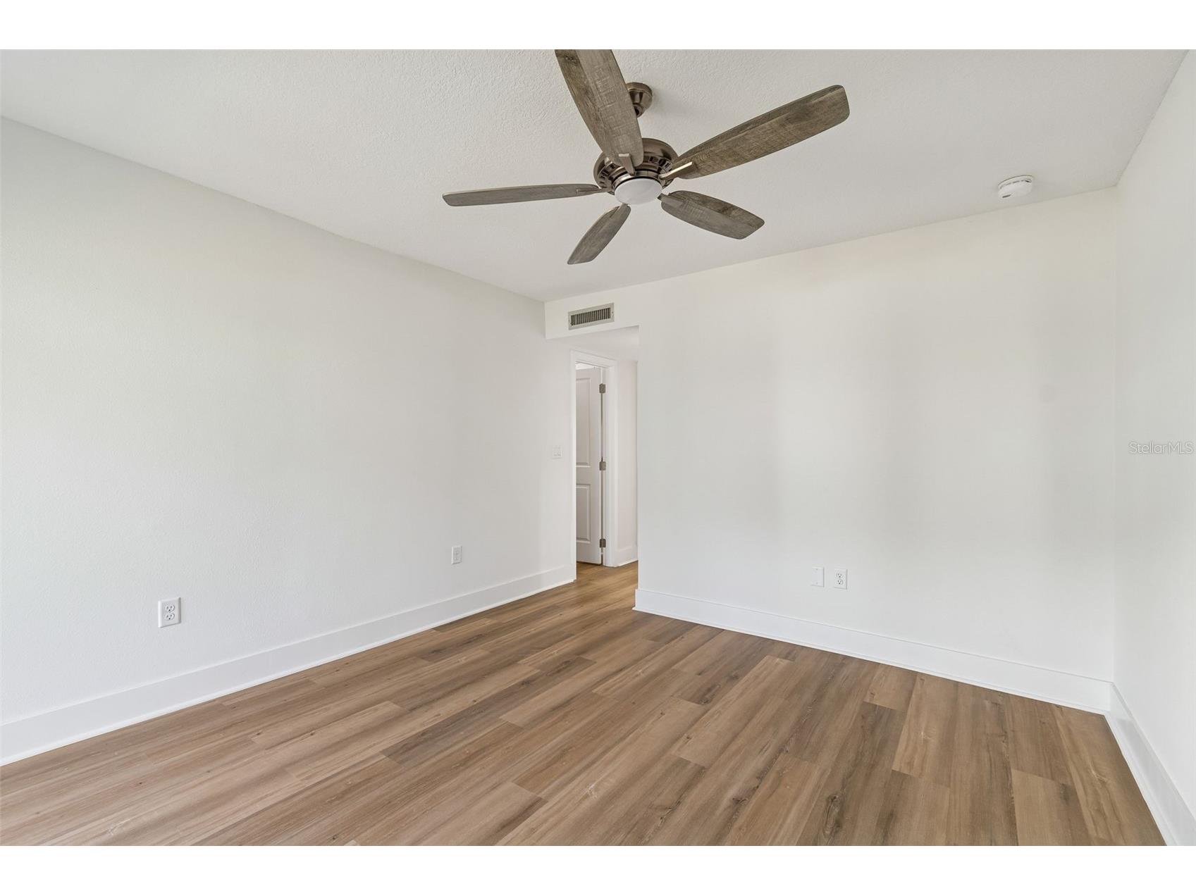 1 Windrush Boulevard #23 Indian Rocks Beach FL 33785 - BOCA CIEGA BAY TB8480333 image32