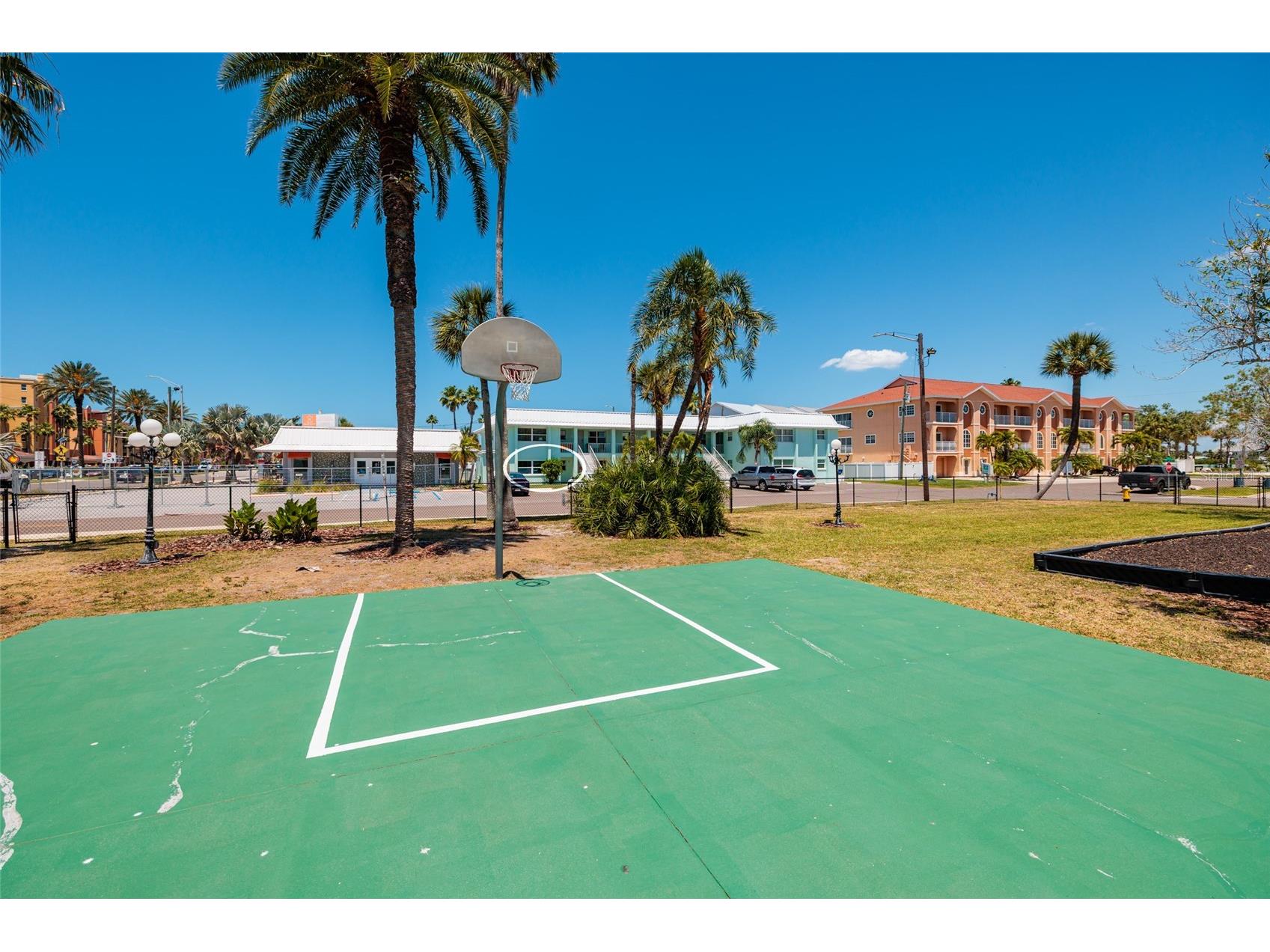 10 164th Avenue #1 Redington Beach FL 33708 TB8505663 image25