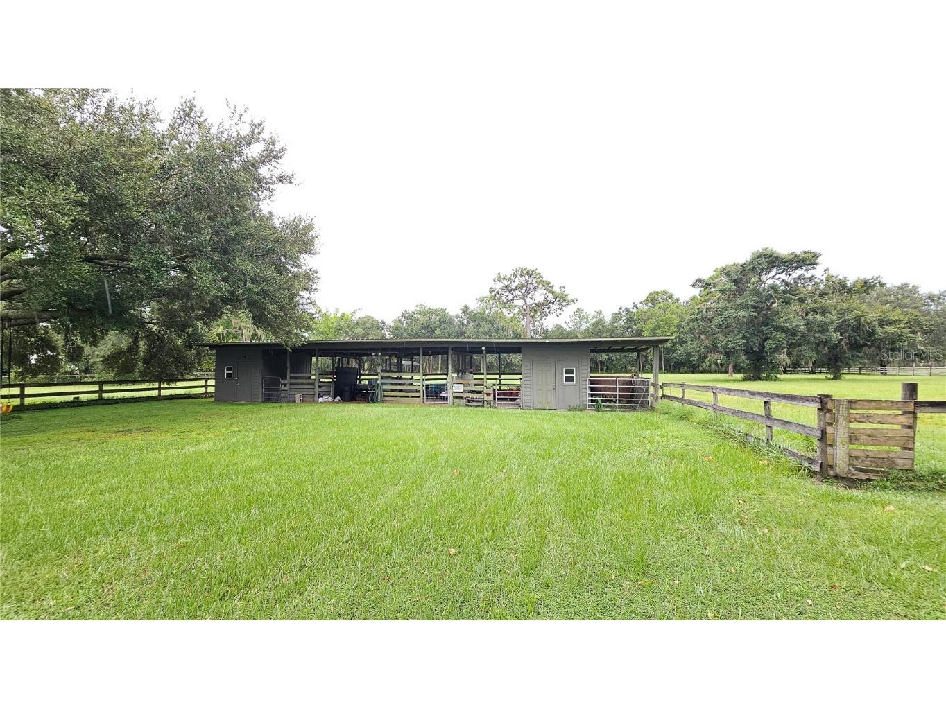 10 Apple Tree Lane Winter Haven FL 33884 P4936277 image32