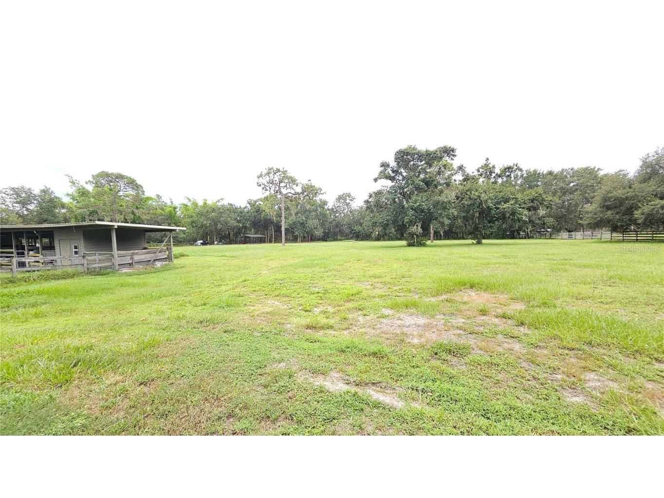 10 Apple Tree Lane Winter Haven FL 33884 P4936277 image36