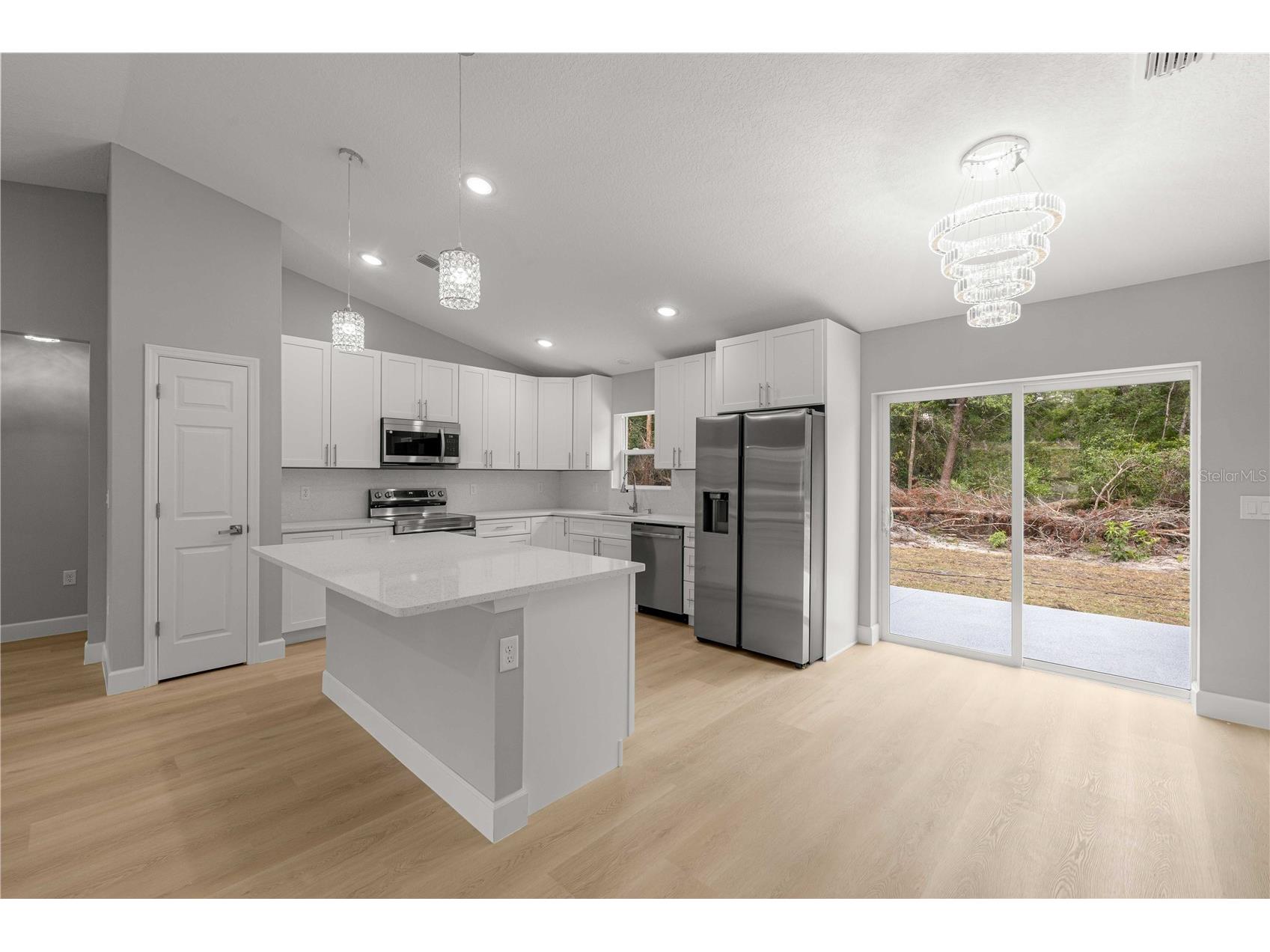 10 Bay Lane Ocklawaha FL 32179 OM726558 image8